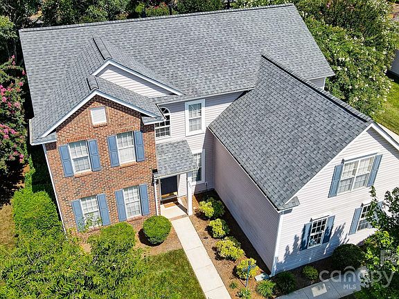 2nd image of 8221 Laurel Run Dr