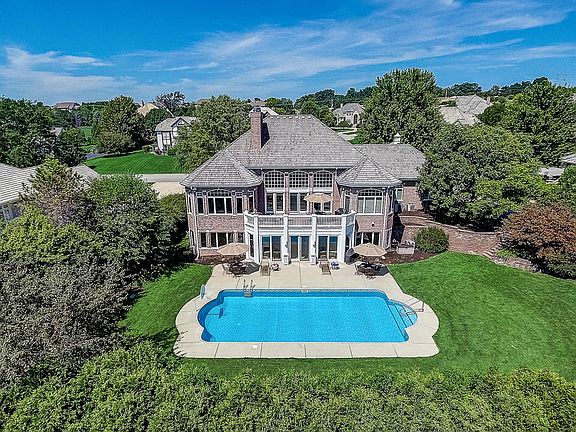 5th image of 1607 E Bristlecone Dr