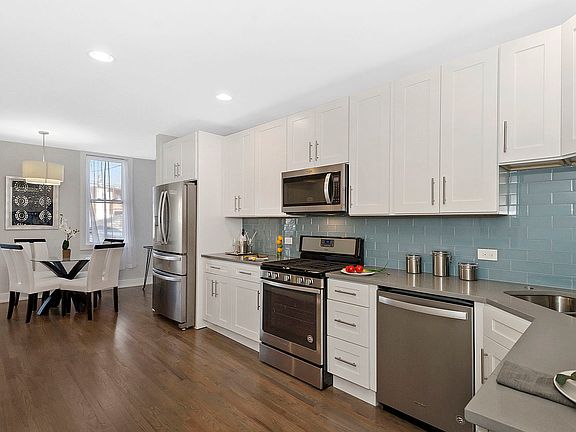 5th image of 3566 W McLean Ave