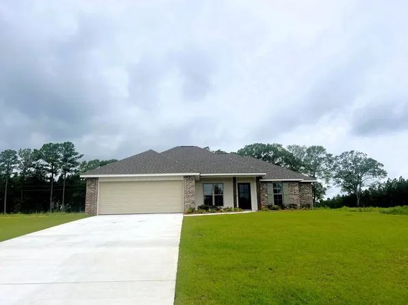 22 Applewood Dr, Purvis, MS 39475