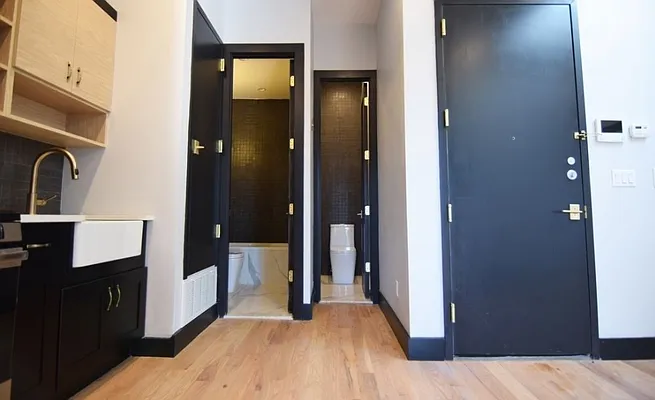 Rented by Hagstrom Management Inc | media 22