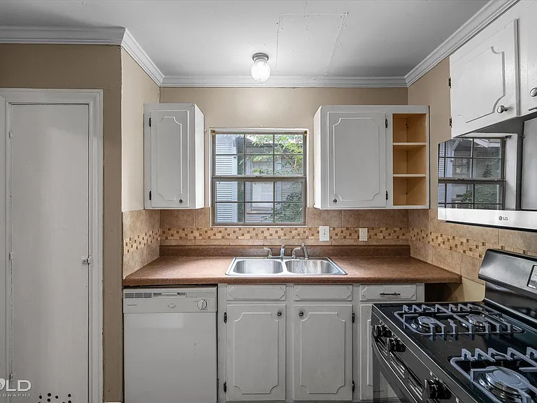 2623 Dillard St — Photo 14