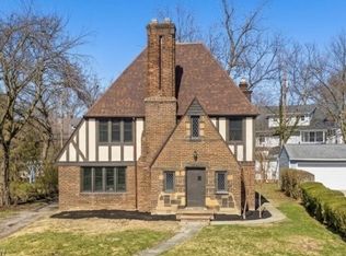 3145 Huntington Rd, Shaker Heights, OH 44120