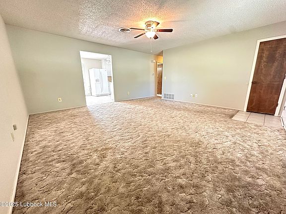 2nd image of 322 W Avenue K