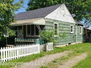 748 Barrie Ave, Flint, MI 48507