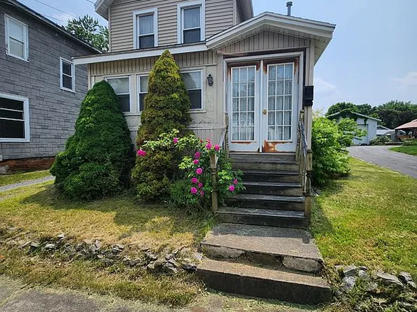 409 W Main St, Waterloo, NY 13165