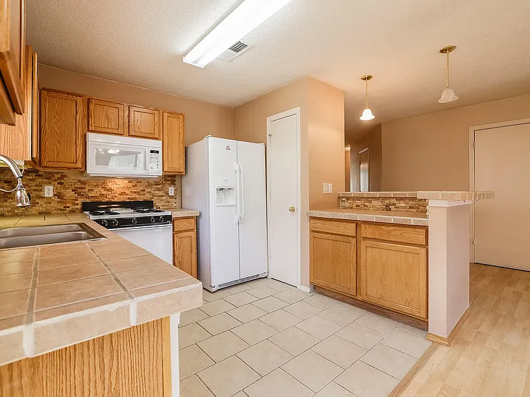 2216 Sea Foam St NW — Photo 6