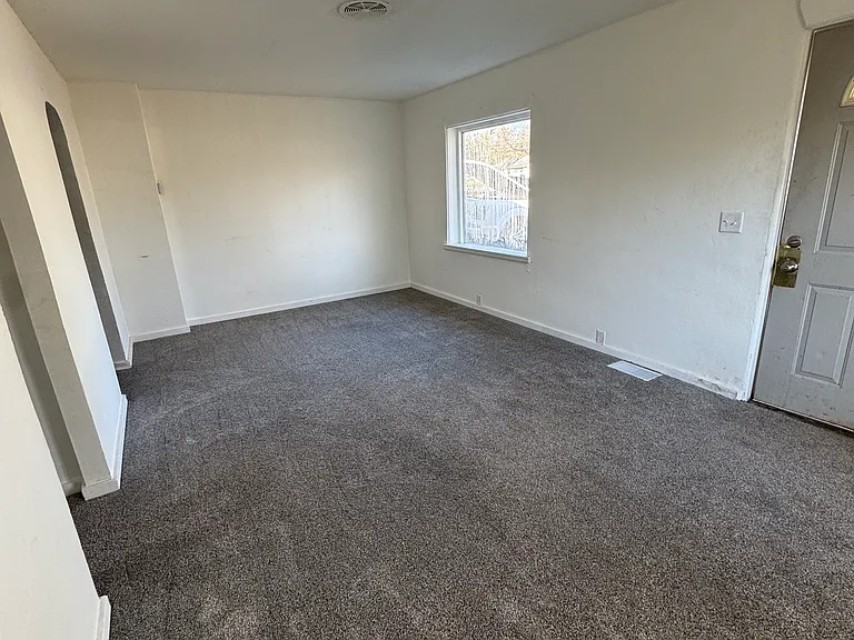 1231 W 3rd St #A — Photo 7
