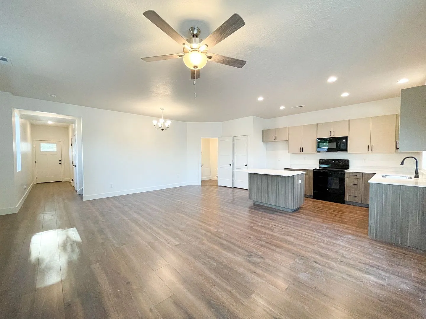 Bluffview Townhomes — Photo 4