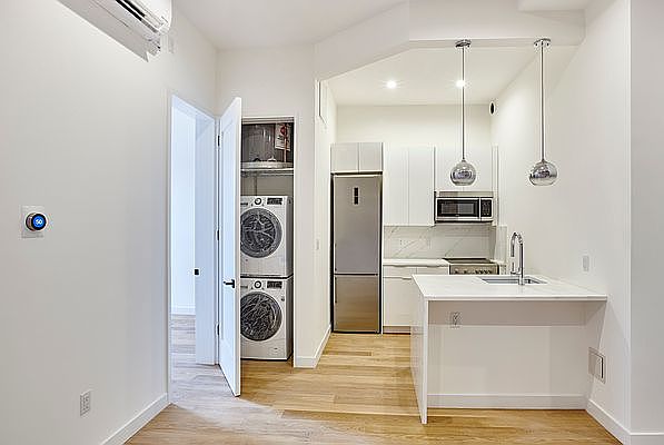 1st image of 166 E 105th St #3B