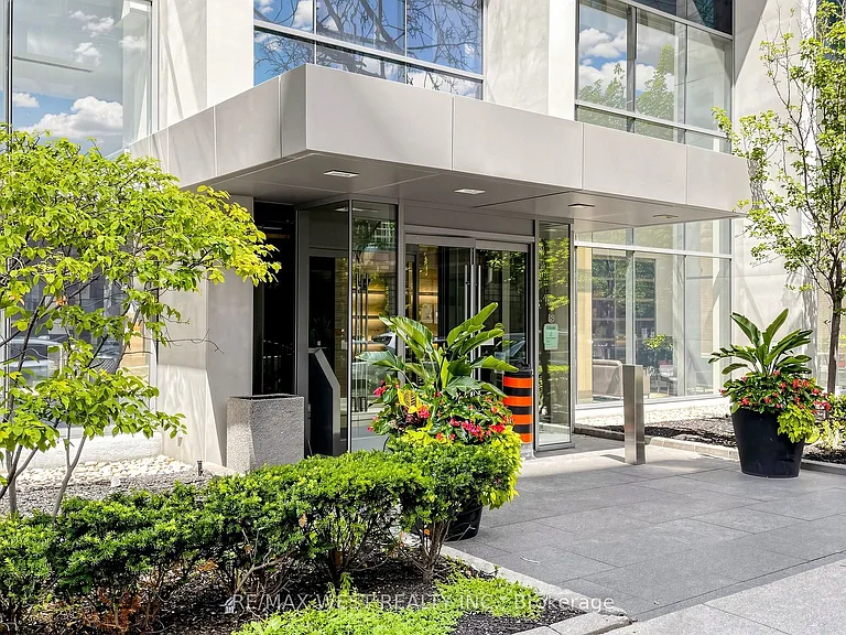38 Grenville St #1203 — Photo 2