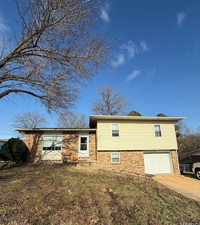 2nd image of 1925 Brentwood Rd