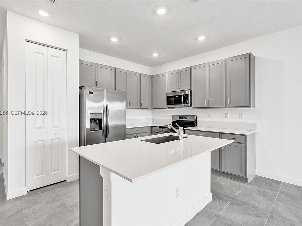 1st image of 3783 Harborside Ave