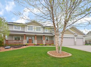 9031 Whispering Oaks Trl, Shakopee, MN 55379