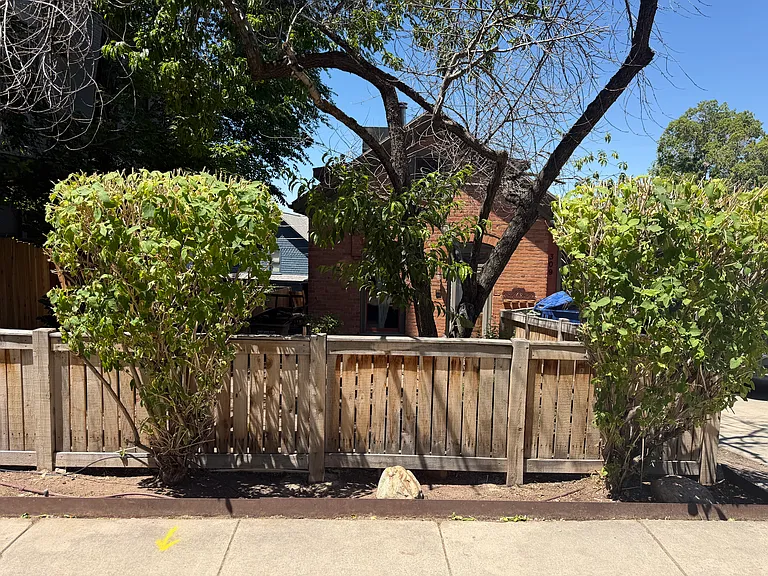 309 N Almond St — Photo 1