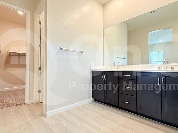 5th image of 4911 E Village Dr