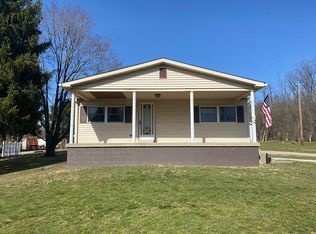 1576 Keystone Park Rd, New Alexandria, PA 15670