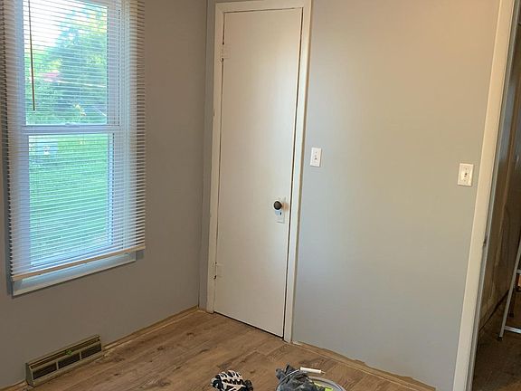 4th image of 718 Q St