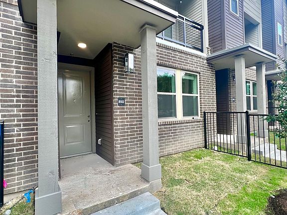 5th image of 4026 McEwen Dr #8102