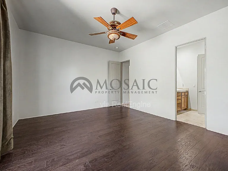 14006 E Mark Ln — Photo 29