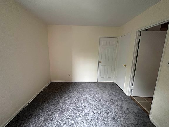 4th image of 6495 Broadway APT 3S