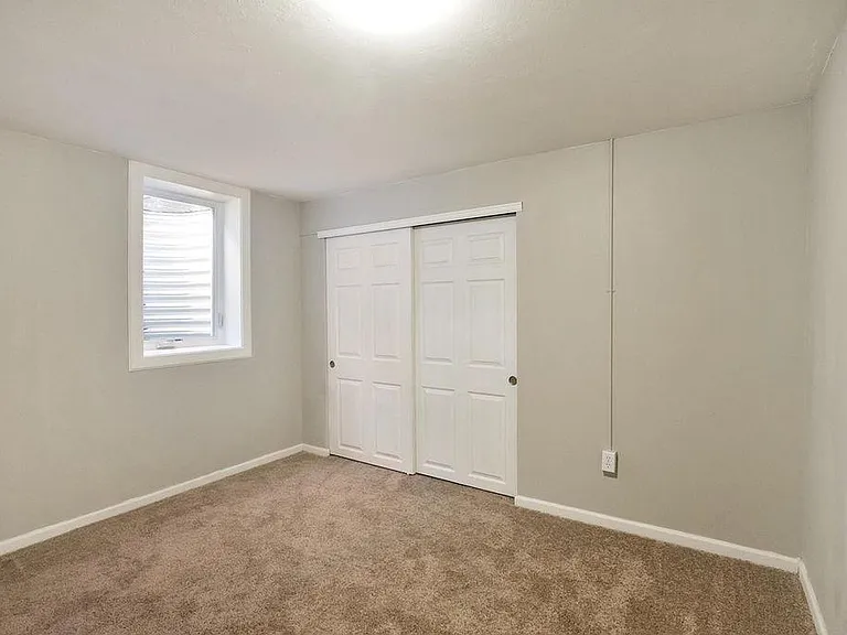3525 N Glencoe St — Photo 8