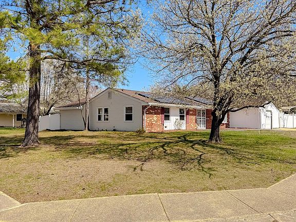 2nd image of 2419 Pinefield Rd