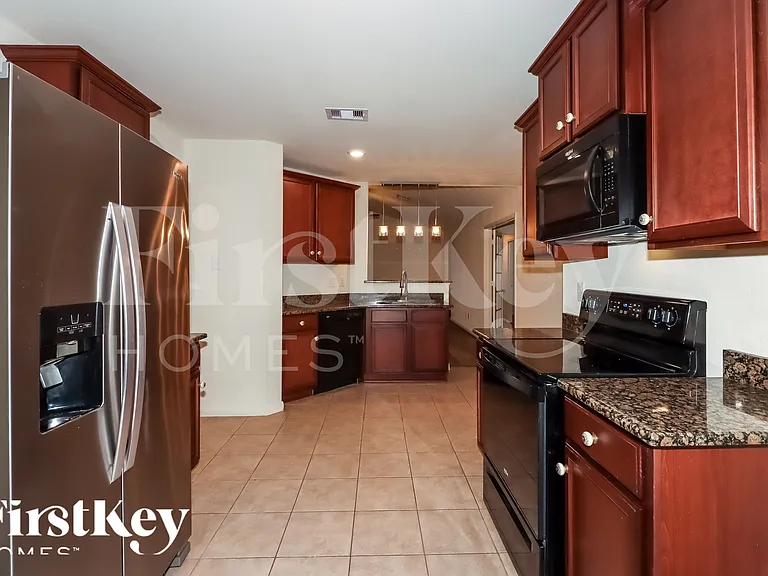 2301 Starboard Sail Dr — Photo 8