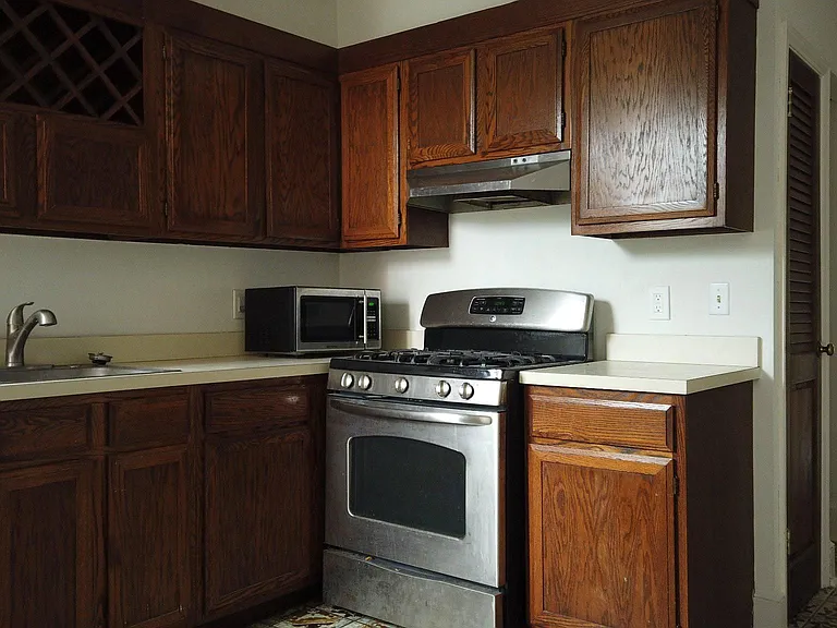 604 9th St NE #9 — Photo 24