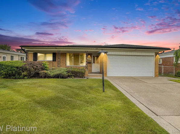 34551 Richard O Dr, Sterling Heights, MI 48310