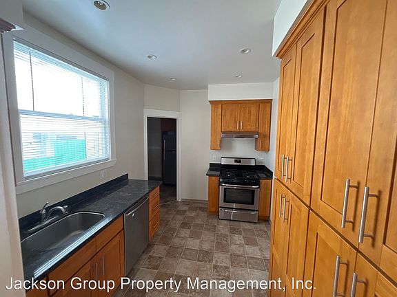 4th image of 2040 Balboa St