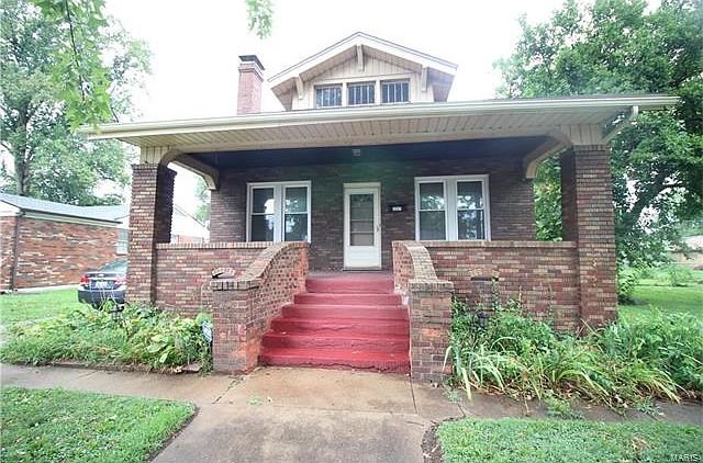 1st image of 2221 Waterman Ave