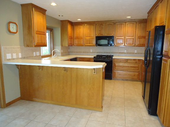 5th image of 6908 W Iroquois Dr