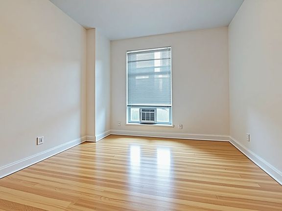 3rd image of 851 W End Ave APT 5F