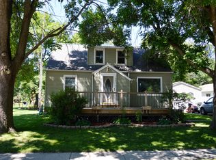 407 Kandiyohi Ave, Prinsburg, MN 56281