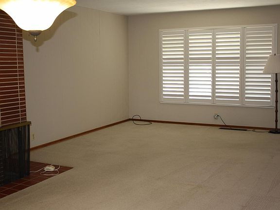 5th image of 2837 W De Ovan Ave