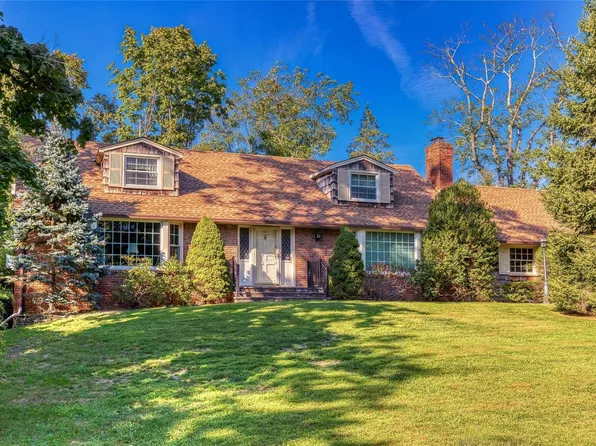 145 Maple Hill Road, Huntington, NY 11743