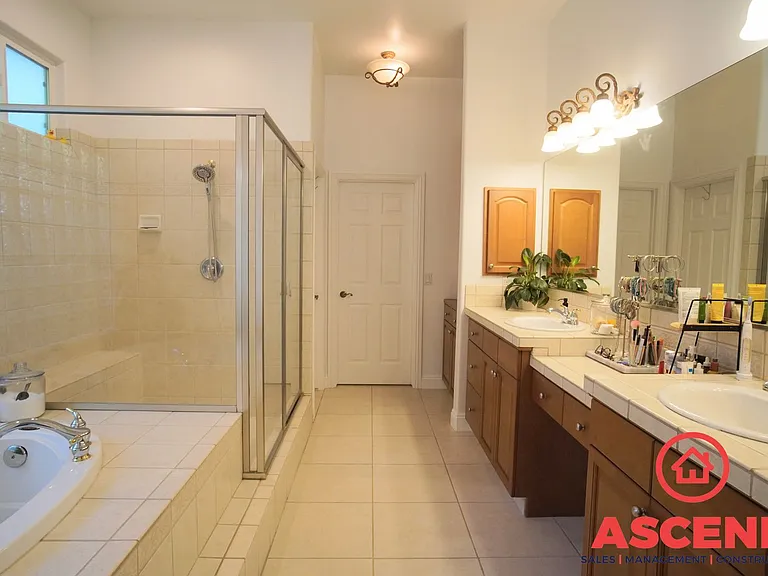 12510 Savonburg Dr — Photo 12