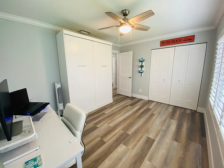 4439 Saxon Dr — Photo 15