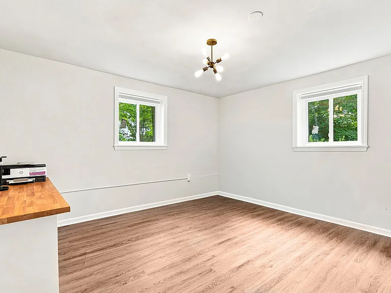 24 Benedict Rd — Photo 11