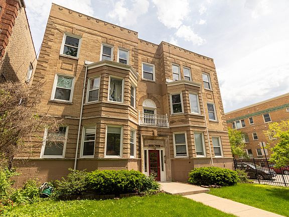 3rd image of 4501 N Magnolia Ave #3S