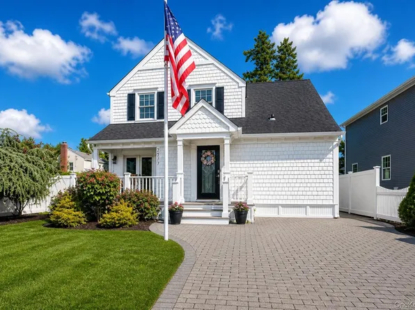2517 Rockville Centre Parkway, Oceanside, NY 11572