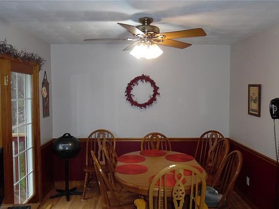 4th image of 216 Caro Ln
