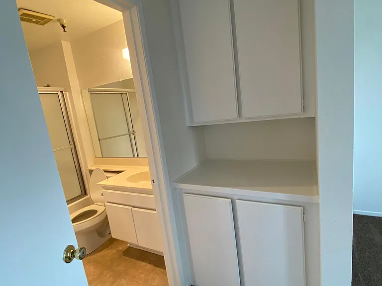 Fountain Terrace Apartments — Photo 16