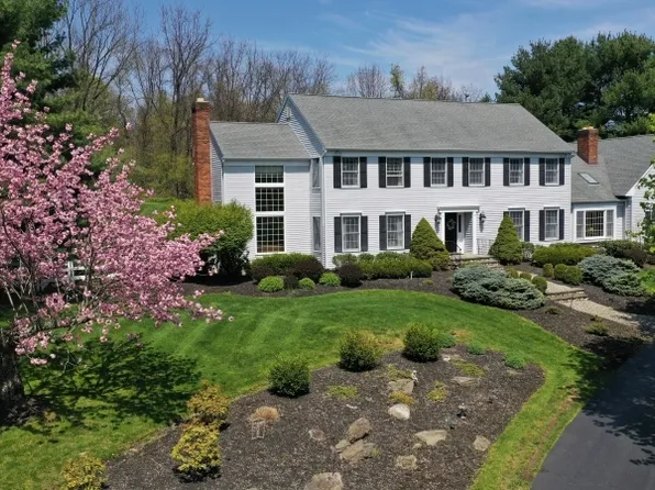 17 Chestnut Dr, Chester Twp., NJ 07930
