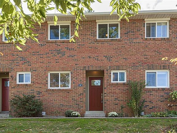 2nd image of 125 Livingston Ave #5