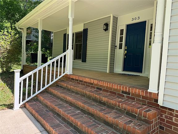 2nd image of 303 Lancelot Dr