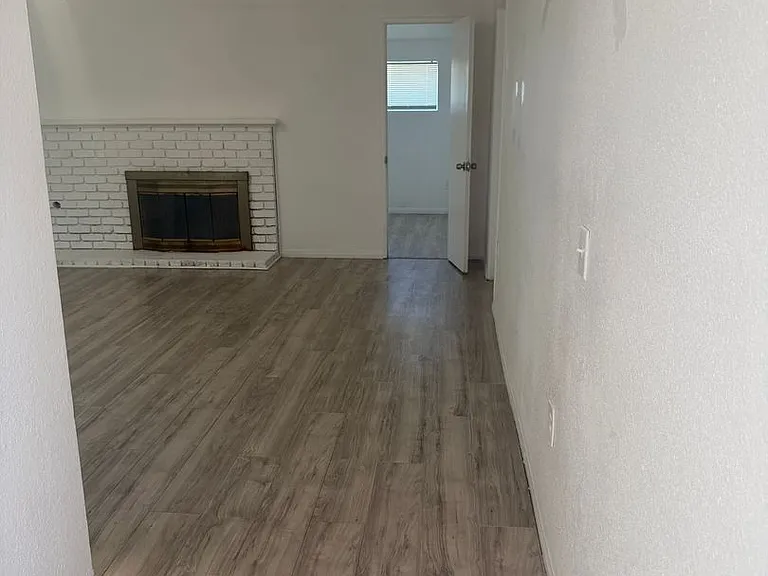 1395 N Pennsylvania Ave — Photo 8