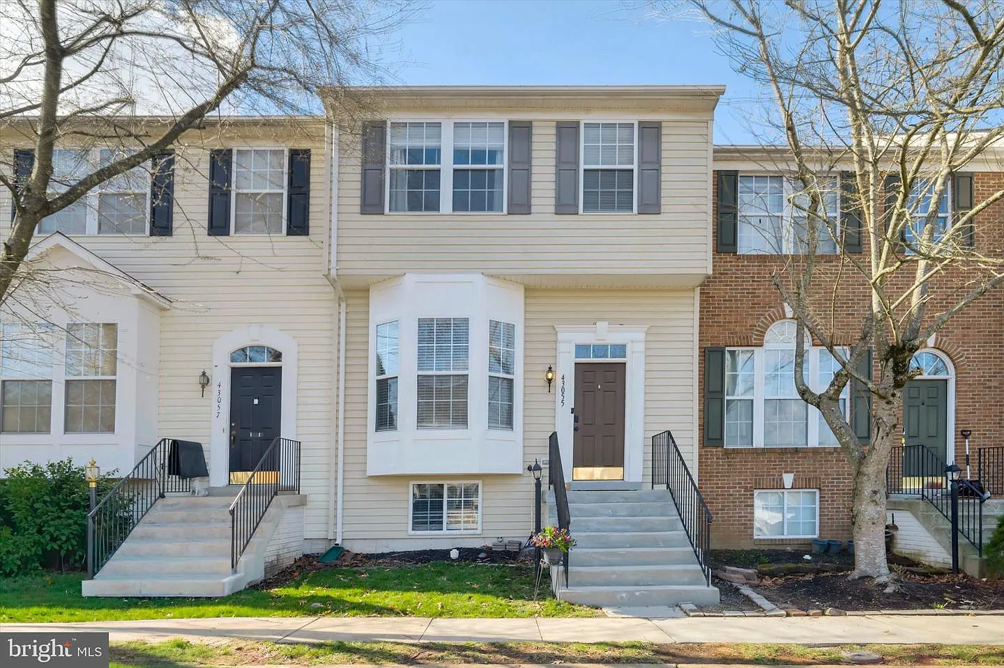 43055 Candlewick Sq photo 1