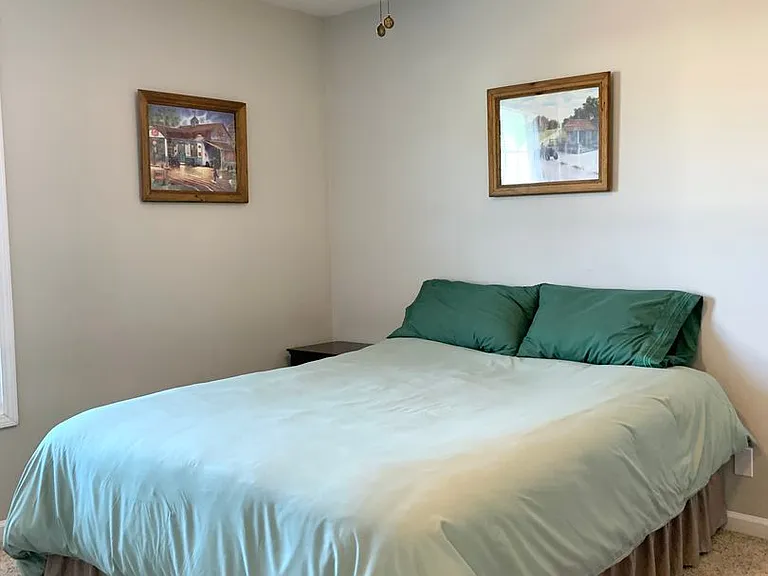 556 Oakmont Dr — Photo 22